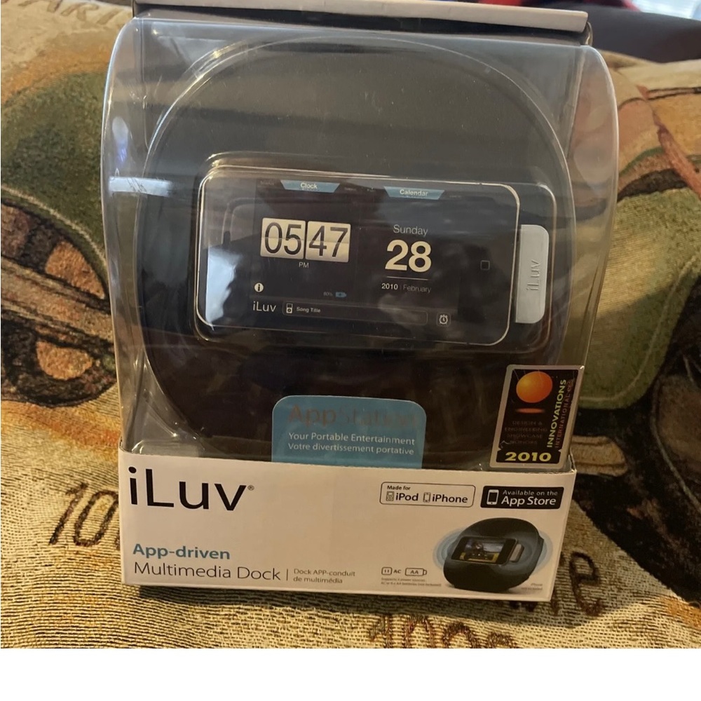 iLuv  iMM190 App Station Dock for iPhone and iPod jAura Sound NEW NOS Free Ship